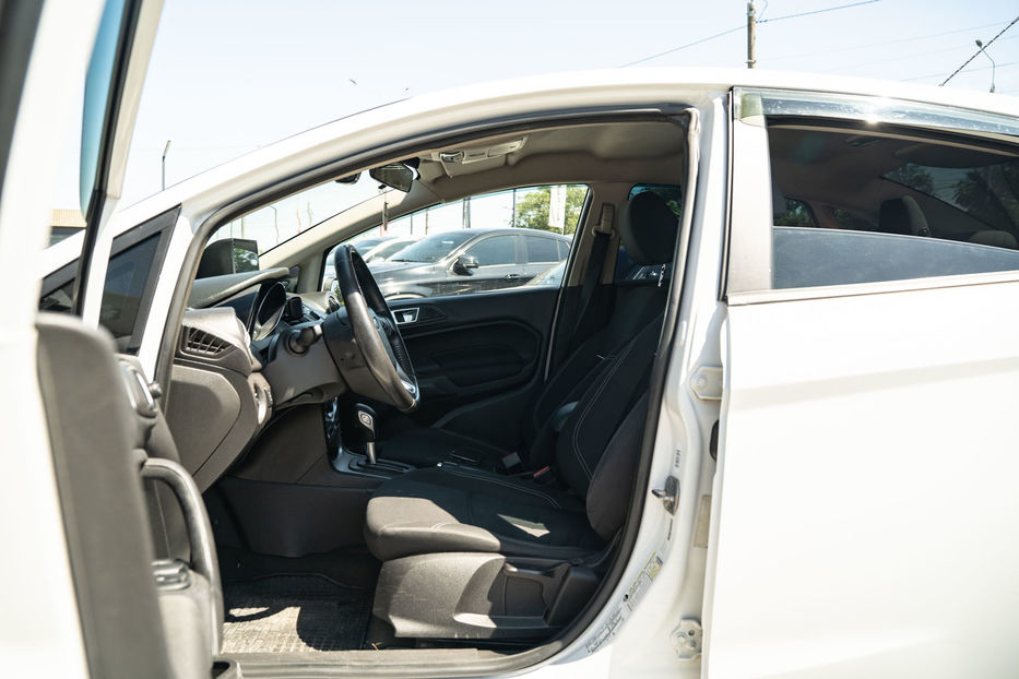 Продам Ford Fiesta SE 2014 года в Черновцах