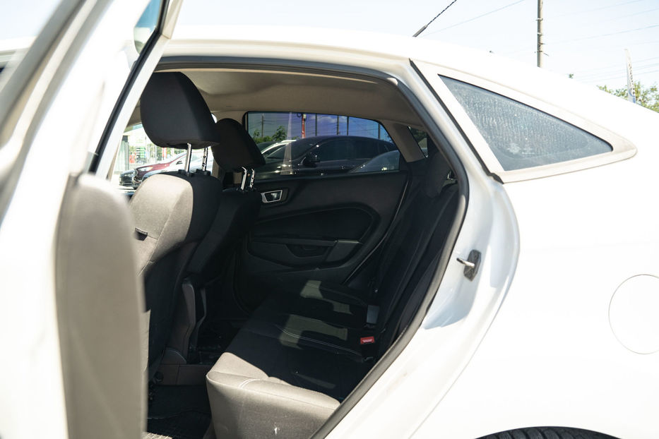 Продам Ford Fiesta SE 2014 года в Черновцах