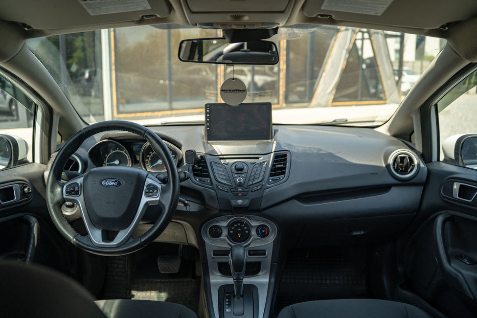 Продам Ford Fiesta SE 2014 года в Черновцах