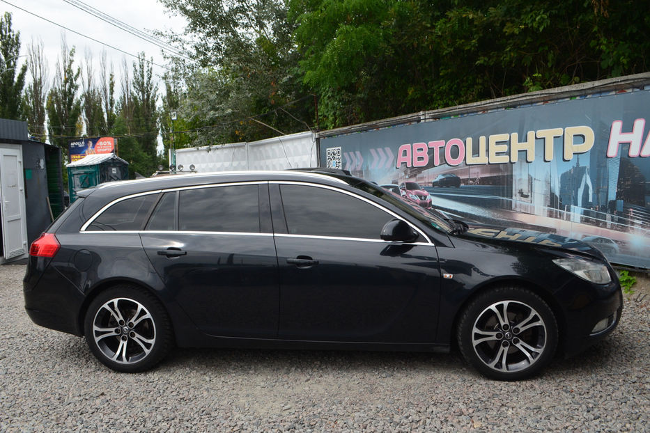 Продам Opel Insignia 2013 года в Киеве