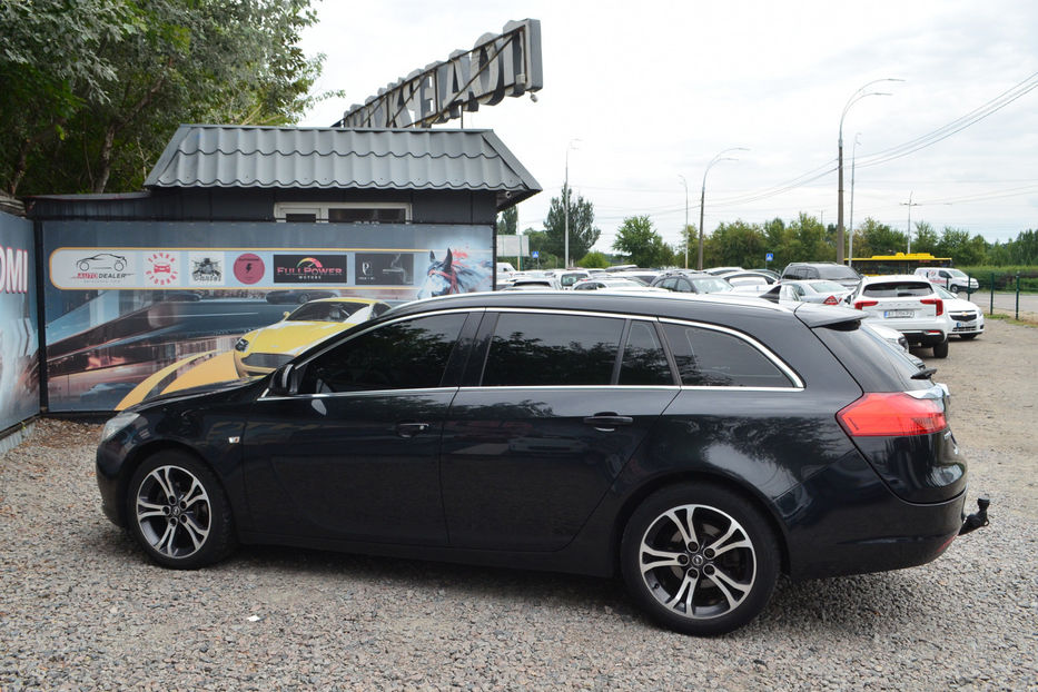 Продам Opel Insignia 2013 года в Киеве