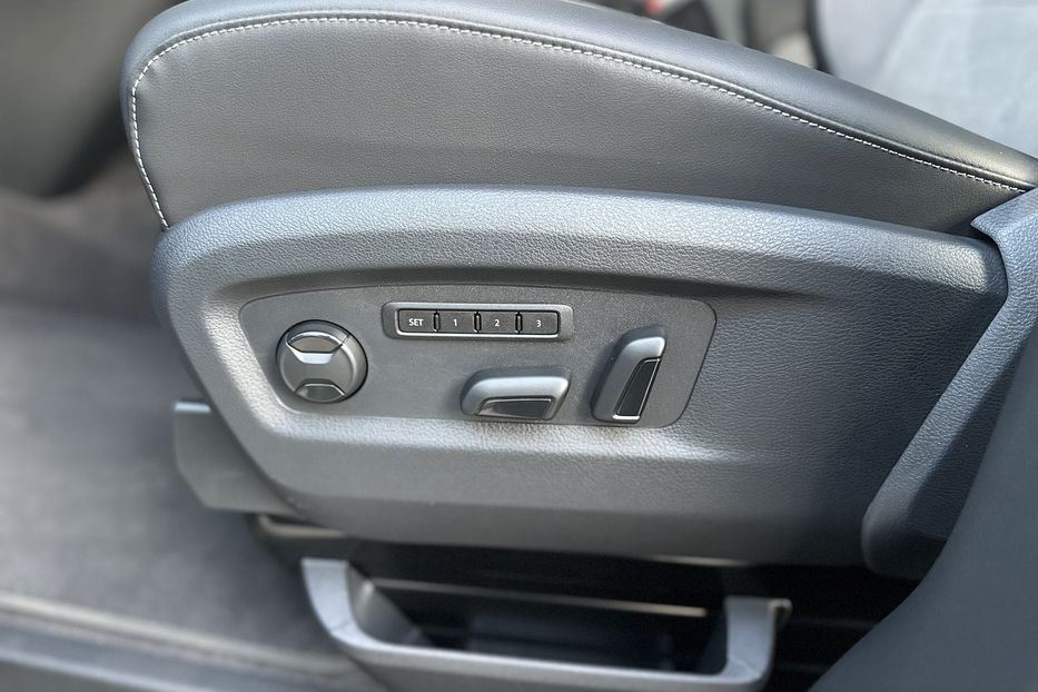 Продам Volkswagen Multivan 2024 года в Киеве