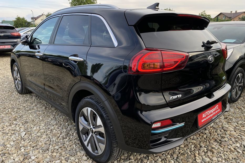 Продам Kia Niro 64кВтМакс.комплектаціяК-тколіс 2021 года в Львове