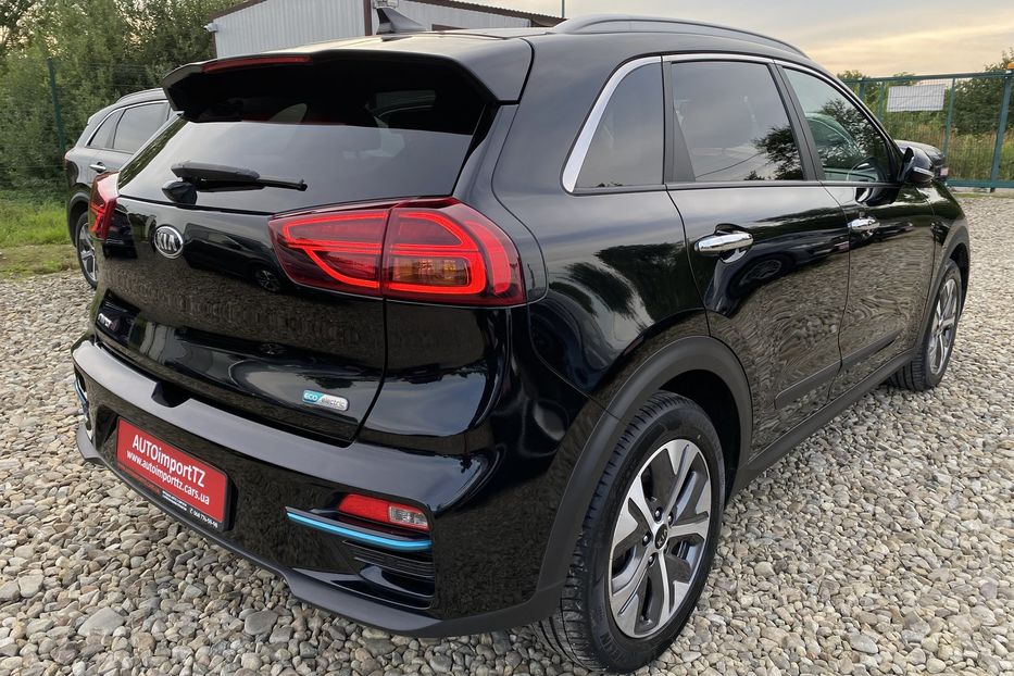 Продам Kia Niro 64кВтМакс.комплектаціяК-тколіс 2021 года в Львове
