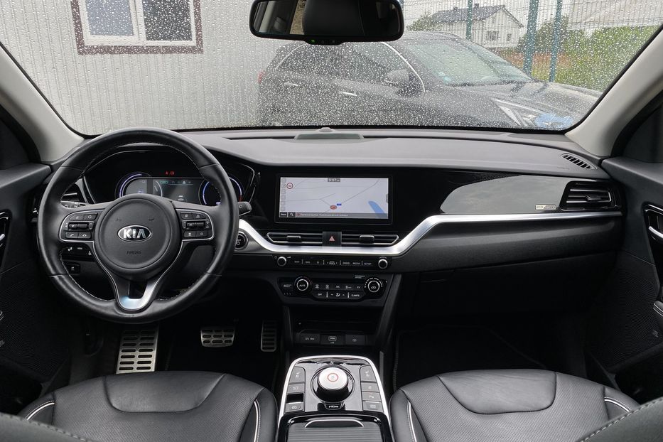 Продам Kia Niro 64кВтМакс.комплектаціяК-тколіс 2021 года в Львове