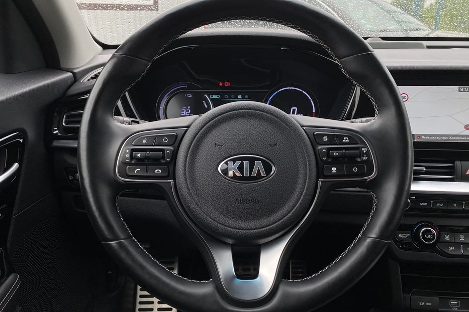 Продам Kia Niro 64кВтМакс.комплектаціяК-тколіс 2021 года в Львове