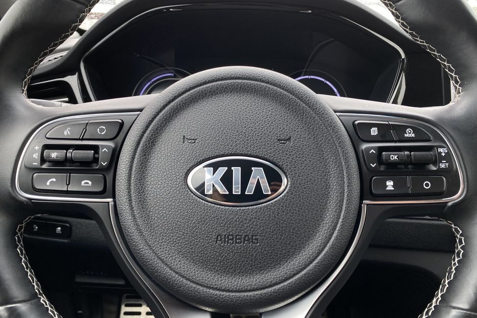Продам Kia Niro 64кВтМакс.комплектаціяК-тколіс 2021 года в Львове