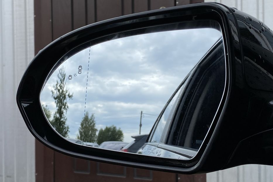 Продам Kia Niro 64кВтМакс.комплектаціяК-тколіс 2021 года в Львове