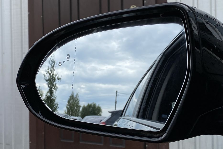 Продам Kia Niro 64кВтМакс.комплектаціяК-тколіс 2021 года в Львове