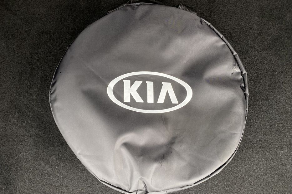 Продам Kia Niro 64кВтМакс.комплектаціяК-тколіс 2021 года в Львове