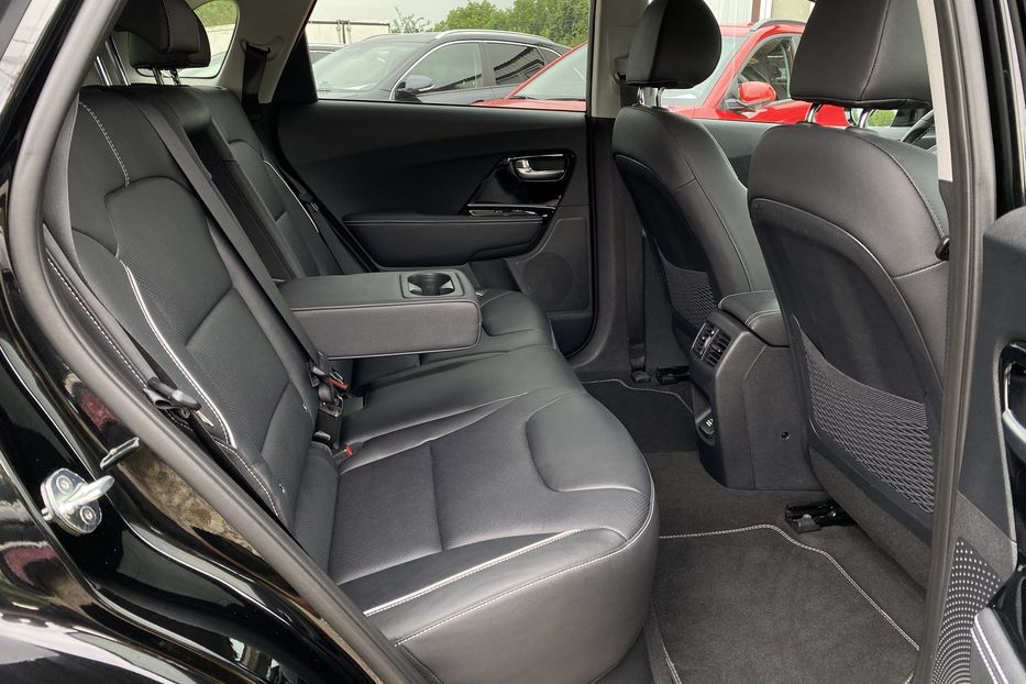 Продам Kia Niro 64кВтМакс.комплектаціяК-тколіс 2021 года в Львове