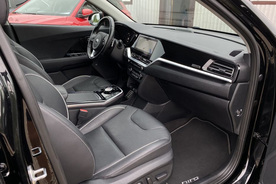 Продам Kia Niro 64кВтМакс.комплектаціяК-тколіс 2021 года в Львове