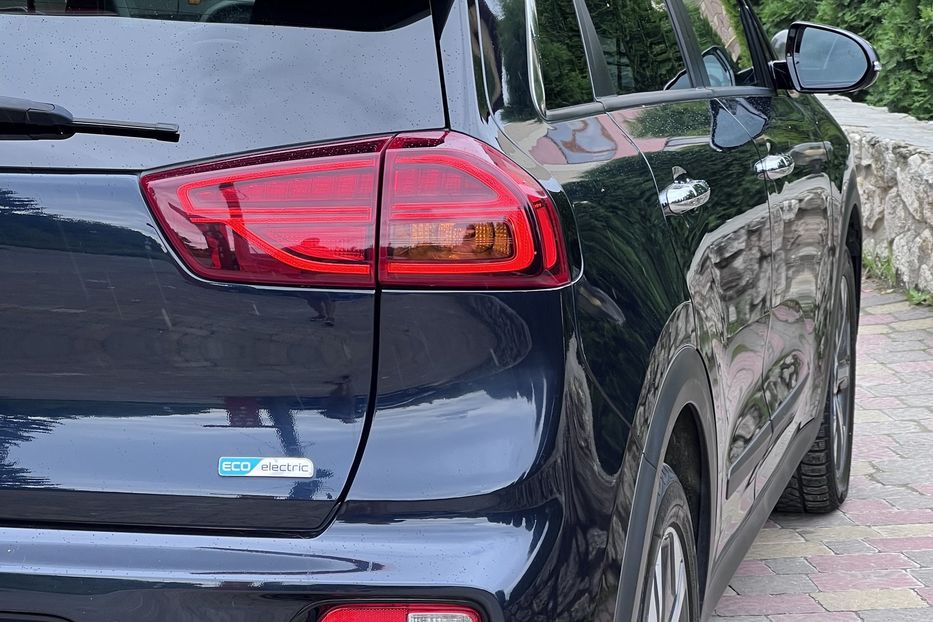 Продам Kia Niro ExecutiveLine 2021 года в Тернополе