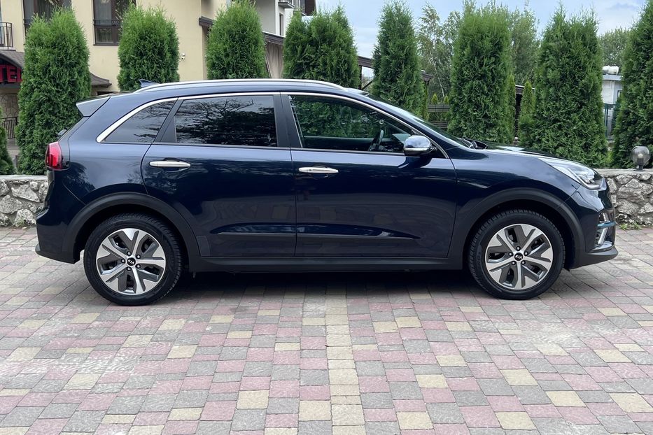 Продам Kia Niro ExecutiveLine 2021 года в Тернополе