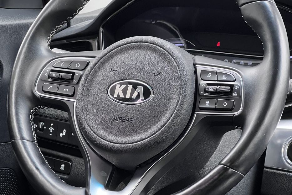 Продам Kia Niro ExecutiveLine 2021 года в Тернополе