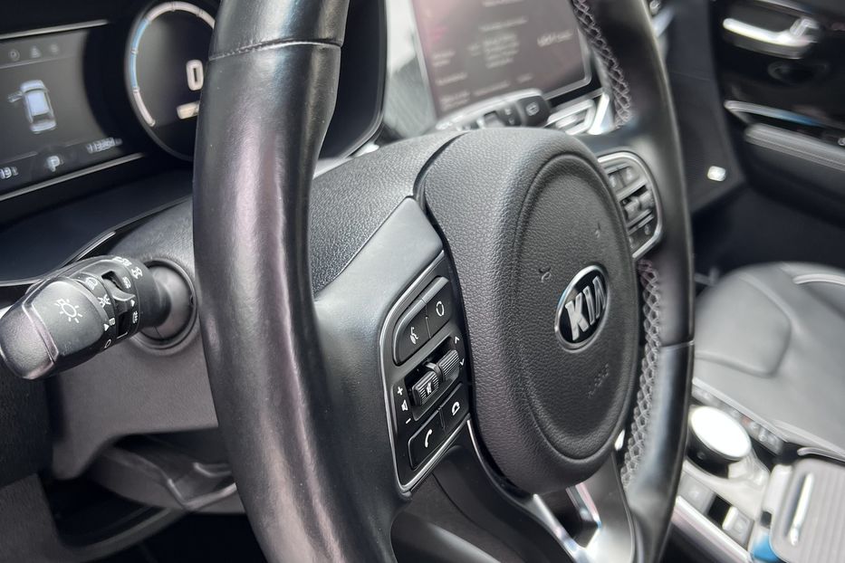Продам Kia Niro ExecutiveLine 2021 года в Тернополе