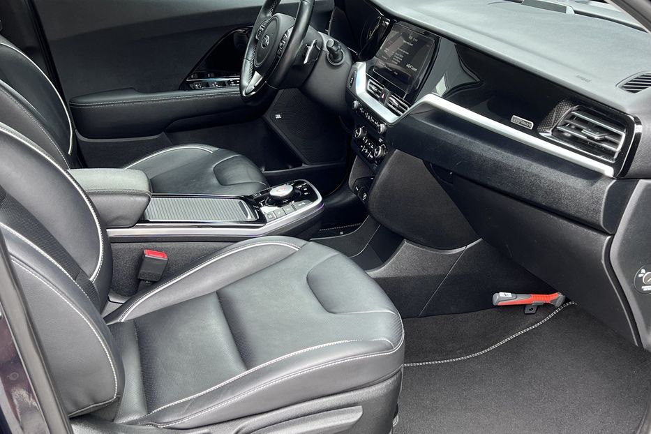 Продам Kia Niro ExecutiveLine 2021 года в Тернополе