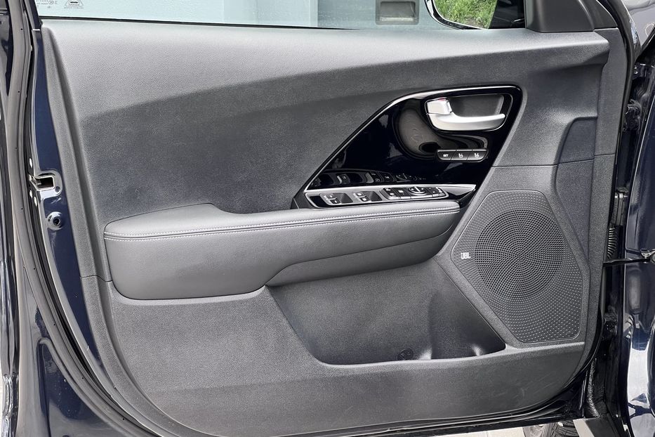 Продам Kia Niro ExecutiveLine 2021 года в Тернополе