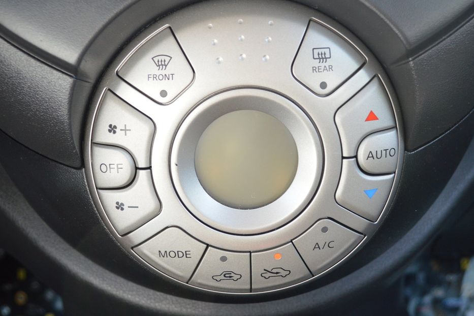Продам Nissan Micra 2013 года в Одессе