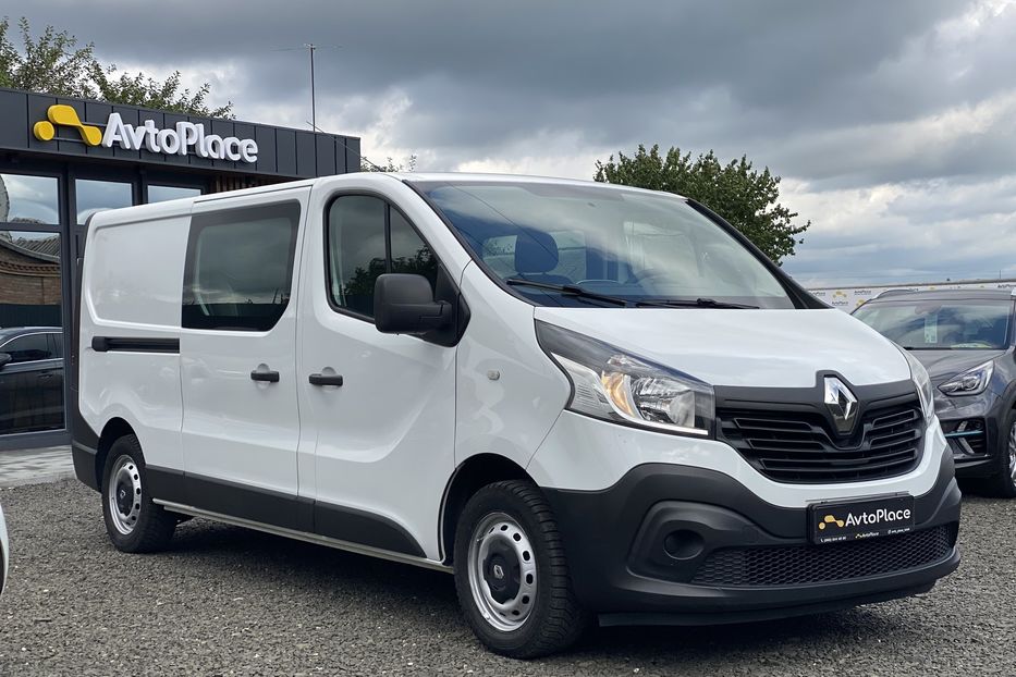 Продам Renault Trafic пасс. 2016 года в Луцке