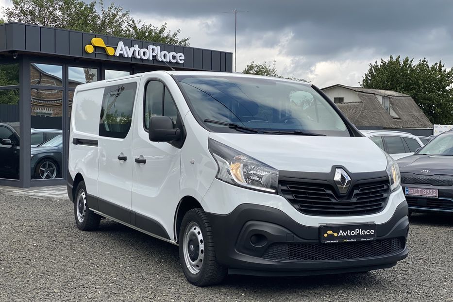 Продам Renault Trafic пасс. 2016 года в Луцке