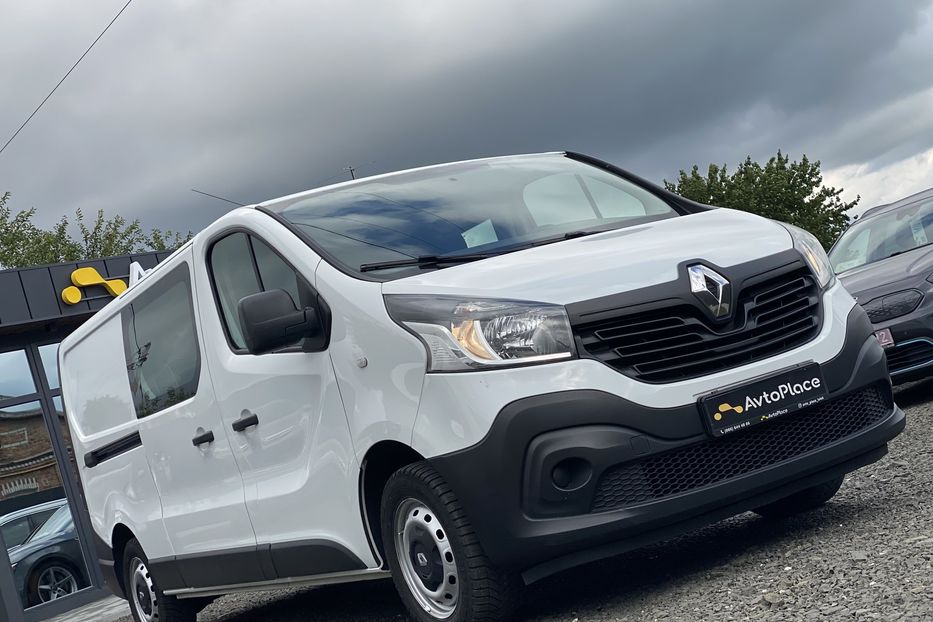 Продам Renault Trafic пасс. 2016 года в Луцке