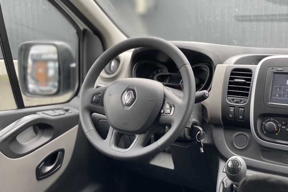 Продам Renault Trafic пасс. 2016 года в Луцке