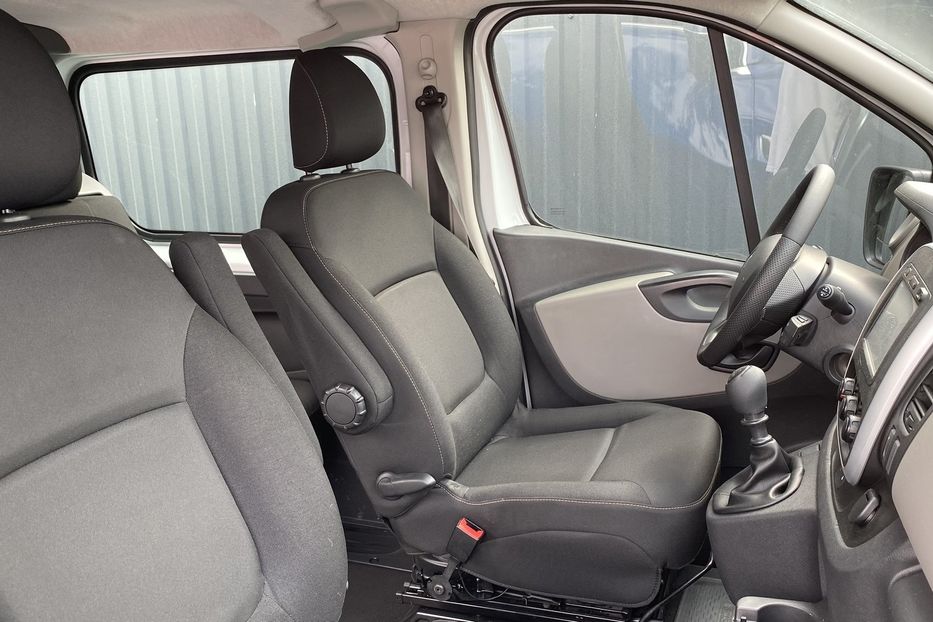 Продам Renault Trafic пасс. 2016 года в Луцке