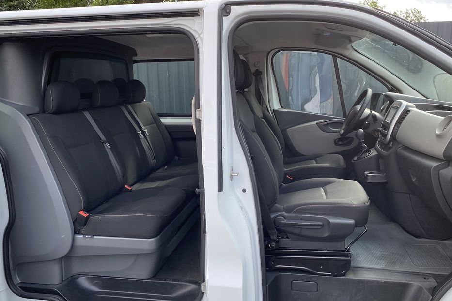 Продам Renault Trafic пасс. 2016 года в Луцке