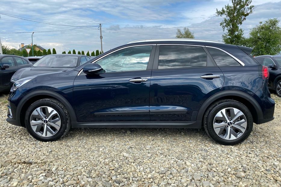Продам Kia Niro 64 кВт Макс. комплектація 2021 года в Львове