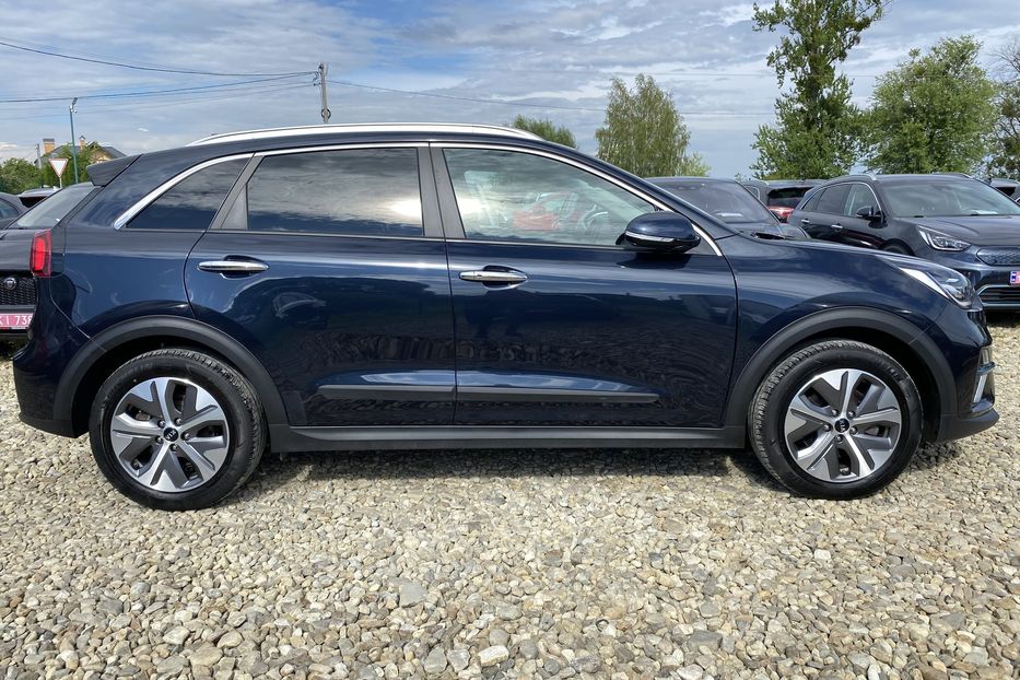 Продам Kia Niro 64 кВт Макс. комплектація 2021 года в Львове