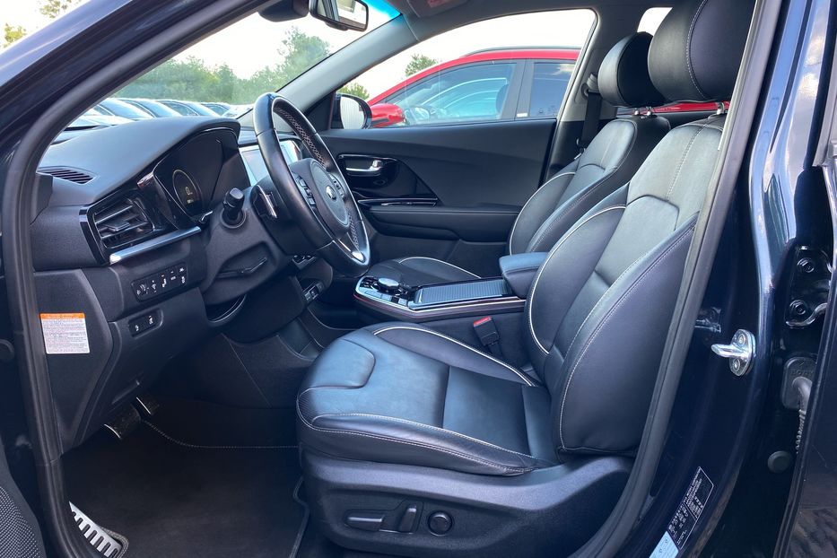 Продам Kia Niro 64 кВт Макс. комплектація 2021 года в Львове