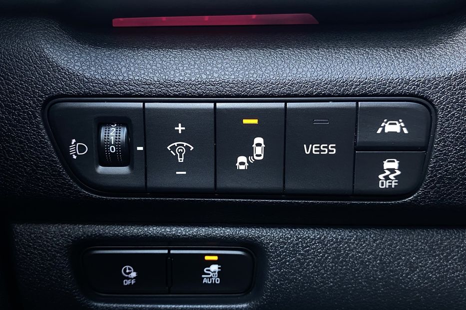 Продам Kia Niro 64 кВт Макс. комплектація 2021 года в Львове