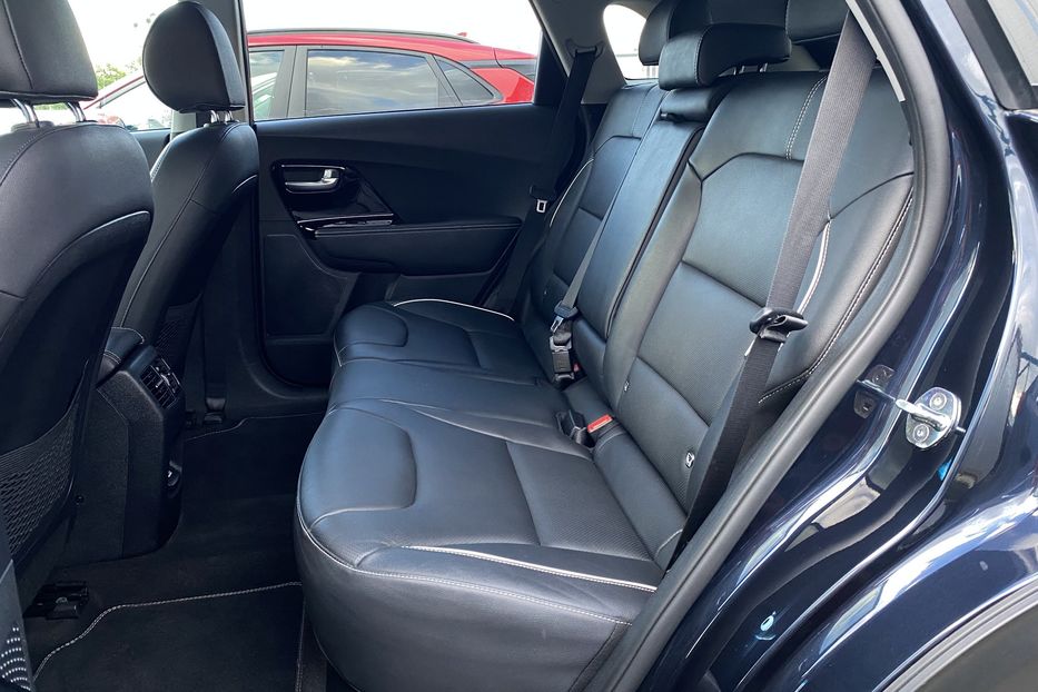 Продам Kia Niro 64 кВт Макс. комплектація 2021 года в Львове