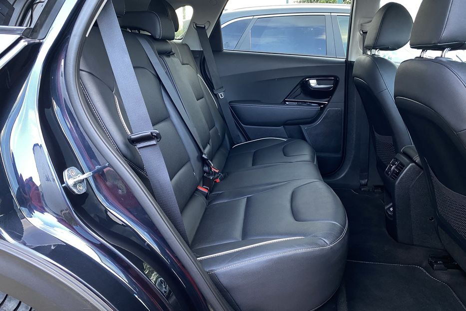 Продам Kia Niro 64 кВт Макс. комплектація 2021 года в Львове