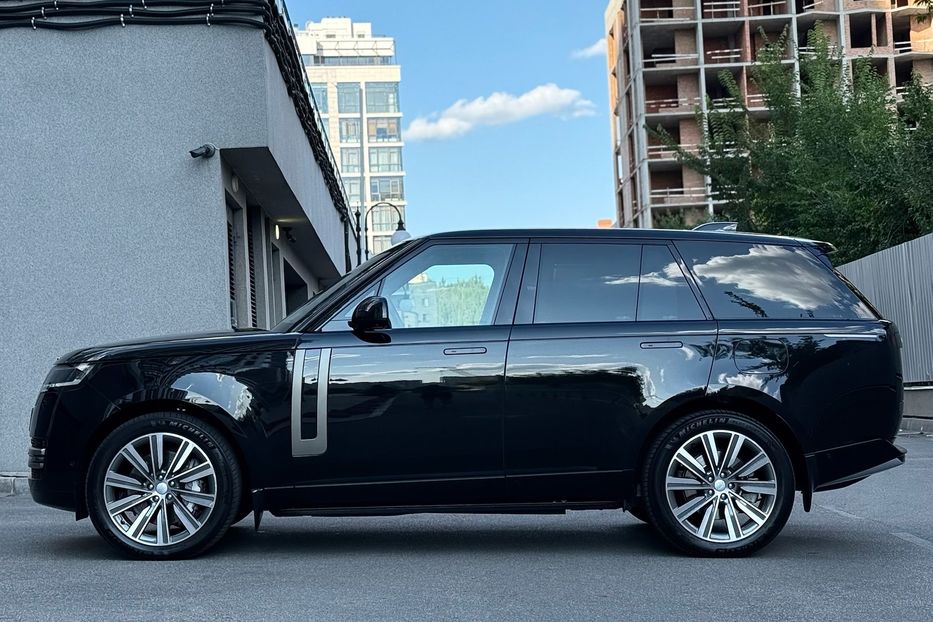 Продам Land Rover Range Rover HSE P440 2022 года в Киеве