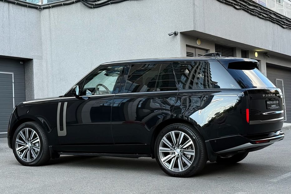 Продам Land Rover Range Rover HSE P440 2022 года в Киеве