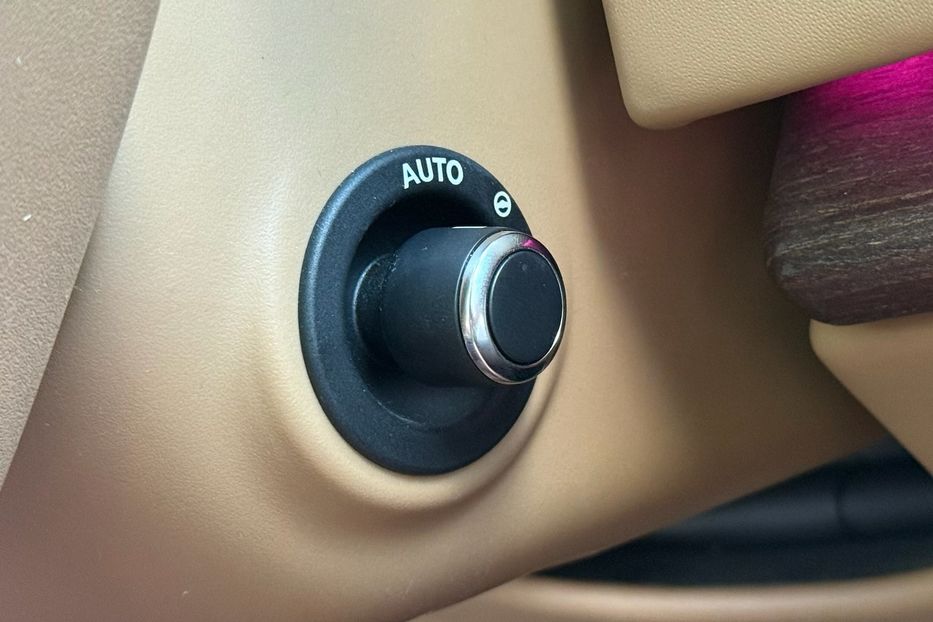 Продам Land Rover Range Rover HSE P440 2022 года в Киеве