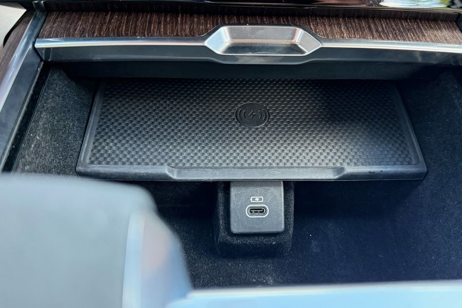 Продам Land Rover Range Rover HSE P440 2022 года в Киеве