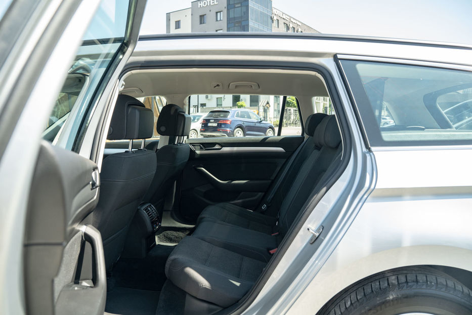 Продам Volkswagen Passat B8 2018 года в Черновцах