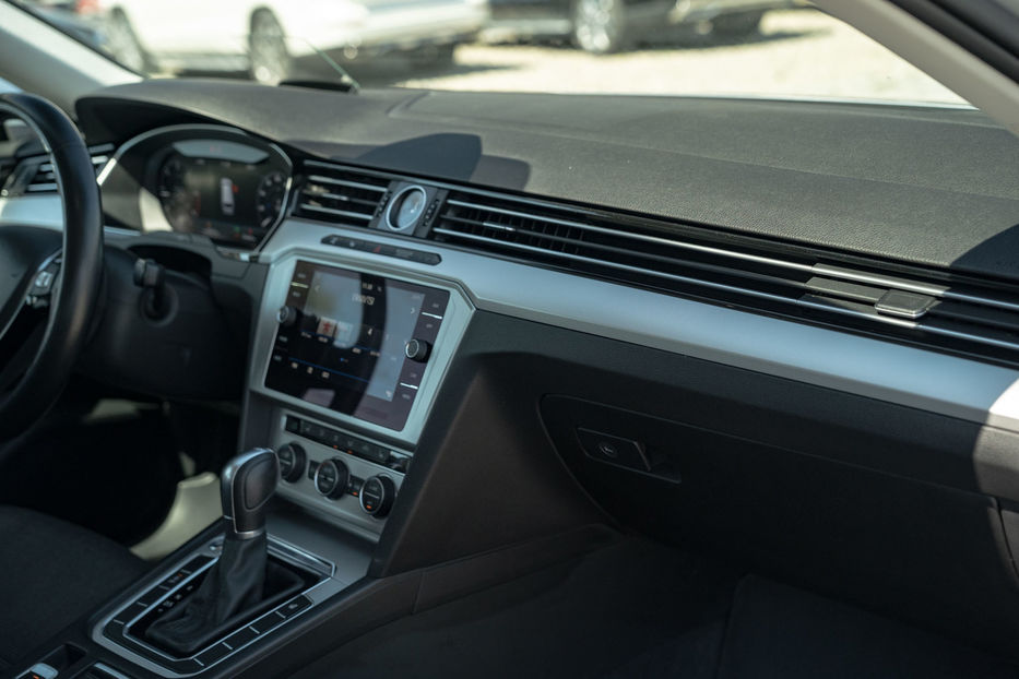Продам Volkswagen Passat B8 2018 года в Черновцах