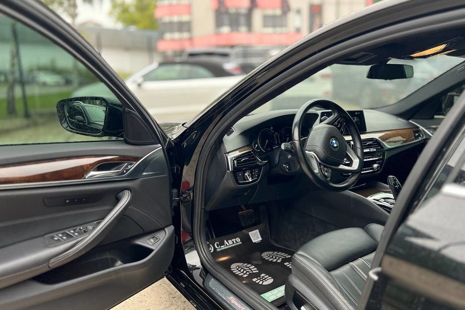 Продам BMW 530 2018 года в Черновцах
