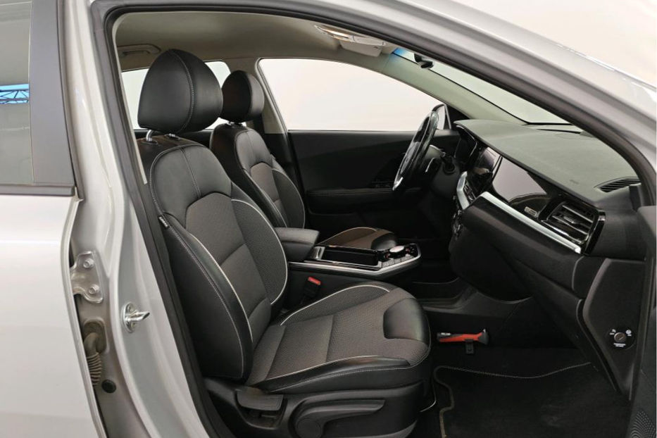 Продам Kia Niro авто в дорозі 2020 года в Львове