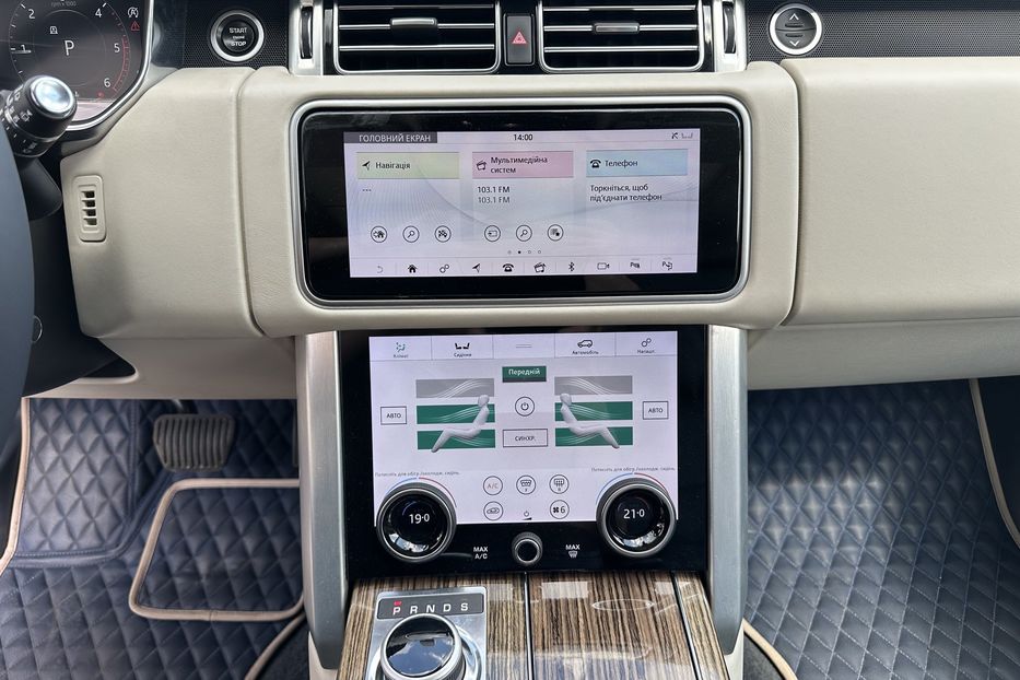 Продам Land Rover Range Rover HSE  2018 года в Киеве
