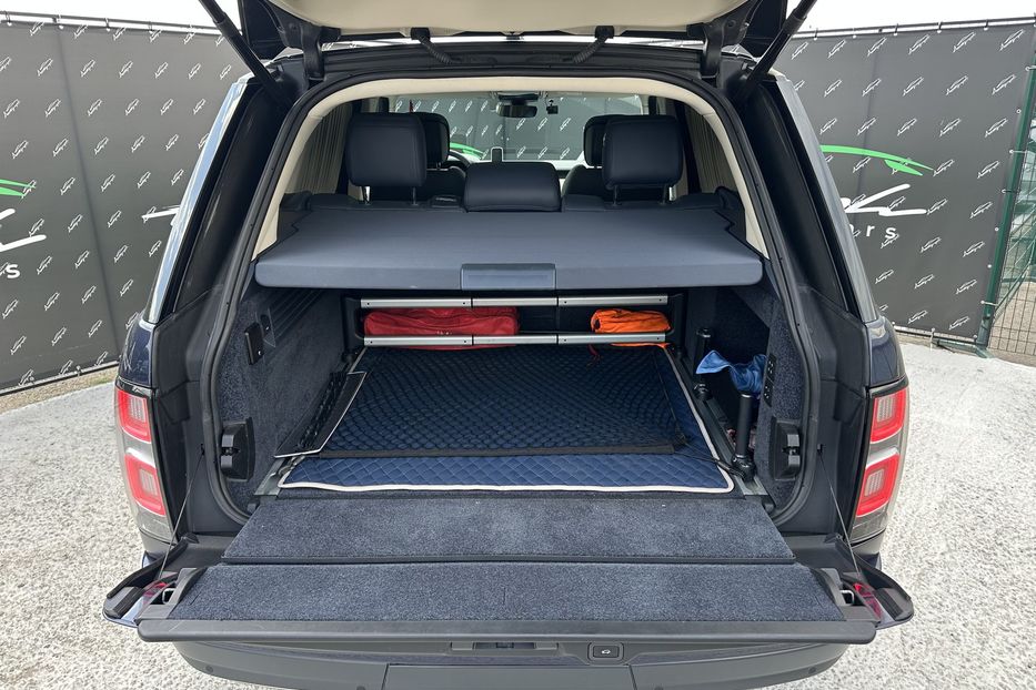 Продам Land Rover Range Rover HSE  2018 года в Киеве