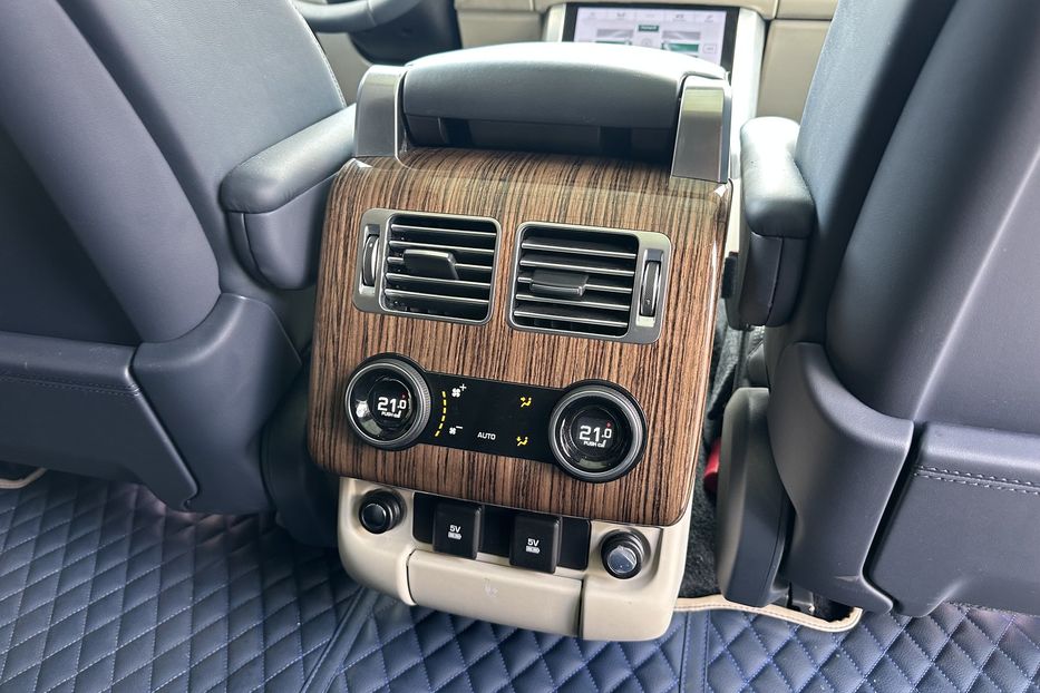 Продам Land Rover Range Rover HSE  2018 года в Киеве