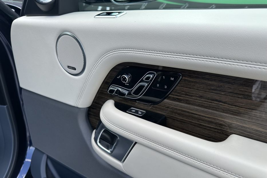 Продам Land Rover Range Rover HSE  2018 года в Киеве