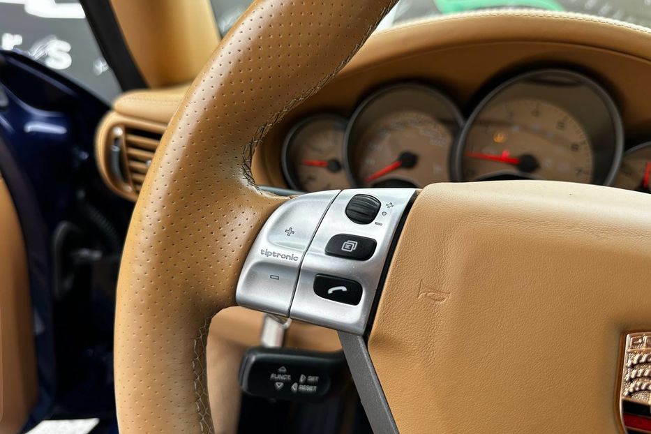 Продам Porsche 911 Carrera 4s 2006 года в Киеве