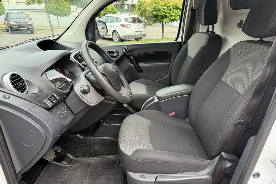 Продам Renault Kangoo груз. MAXI АВТОМАТ  2019 года в Ровно
