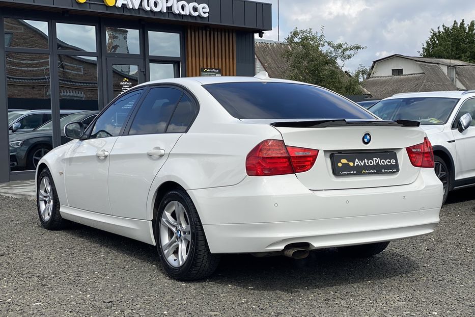 Продам BMW 318 I 2009 года в Луцке